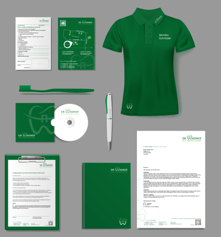 Flyer, T-Shirt, CD Hülle, Kugelschreiber, Zahnbürset, Klemmbrett, Notizbuch, Anschreiben in der Grün-weißen Markengestaltung der Arztpraxis